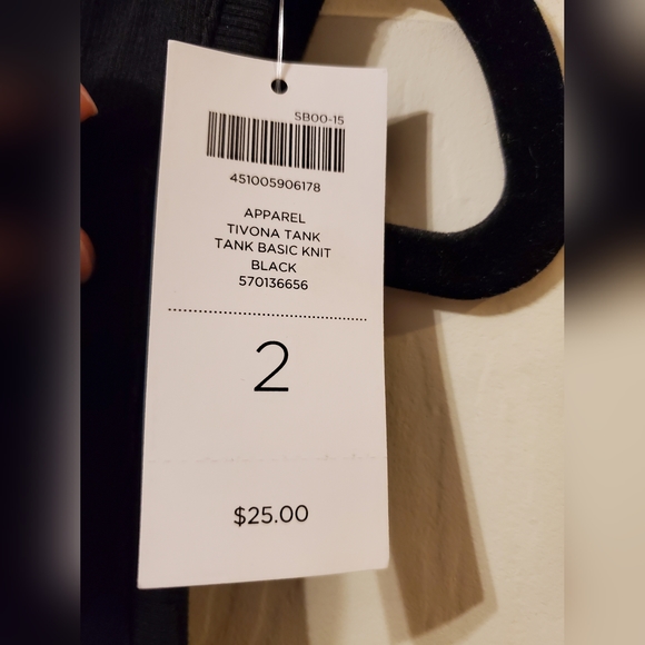 NWT set of TWO Chico's Basic Knit Tanks in Black and White Size 2 - Picture 4 of 9